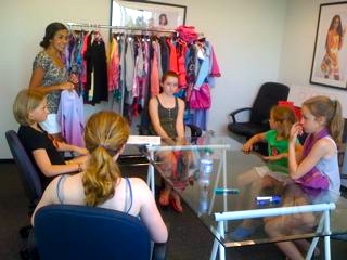 FAB Group in the FashionPlaytes Office! FAB Group in the FashionPlaytes Office!