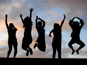 15 of the Best Activities to Do with Friends on National Friendship Day