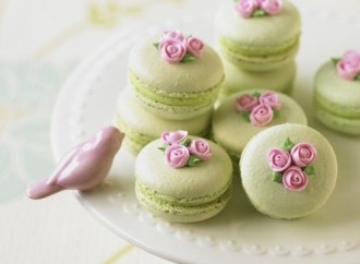 9 Reasons Why Macarons Are a Girl’s Best Friend