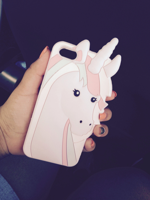 http://weheartit.com/entry/188534862/search?context_type=search&context_user=beinglixr&query=unicorn+accessory