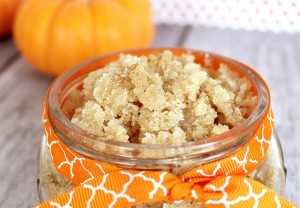 Fall DIY Crafts: Vanilla Pumpkin Scrub